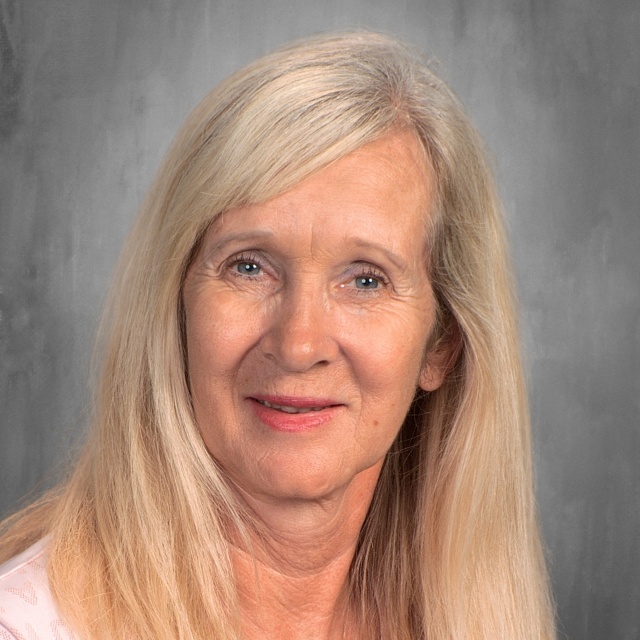 Patty Veerkamp '76 Patty Veerkamp '76